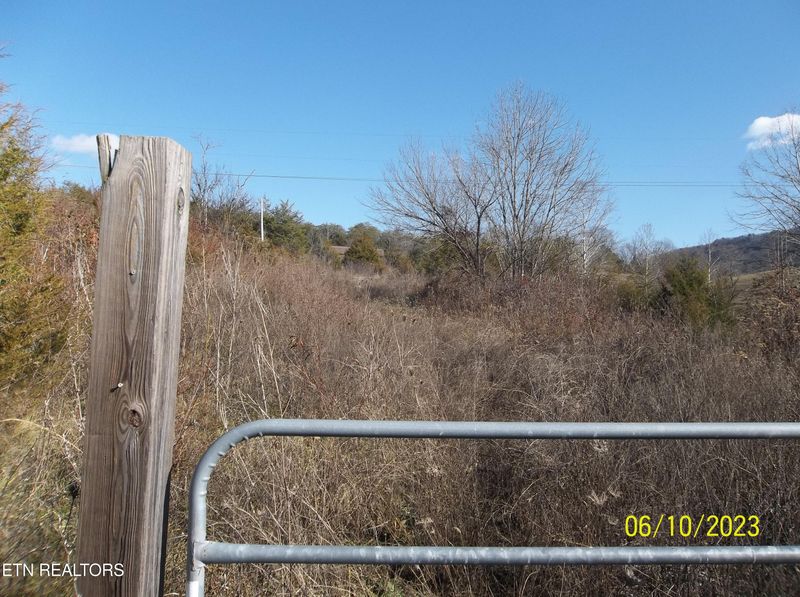 197 Wilmoth Ln, Washburn, TN 37888