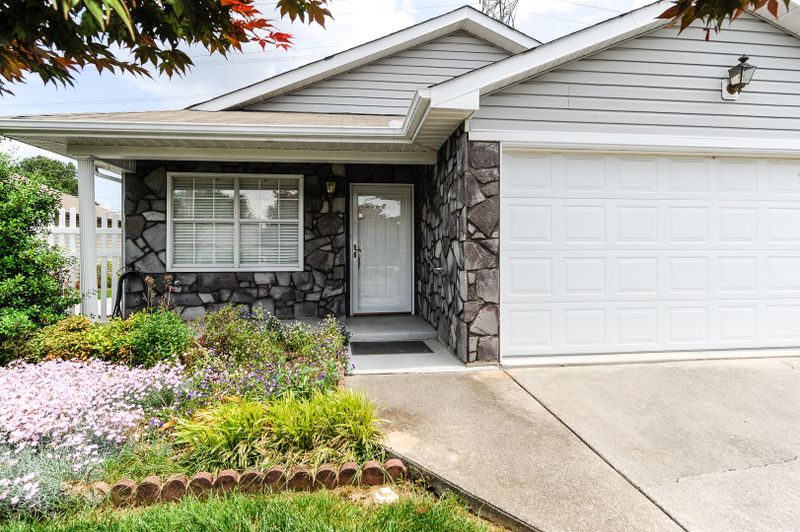 1970 Victoria Ln, Alcoa, TN 37701