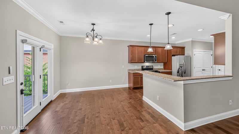 1972 Old Hickory Ln, Lenoir City, TN 37772