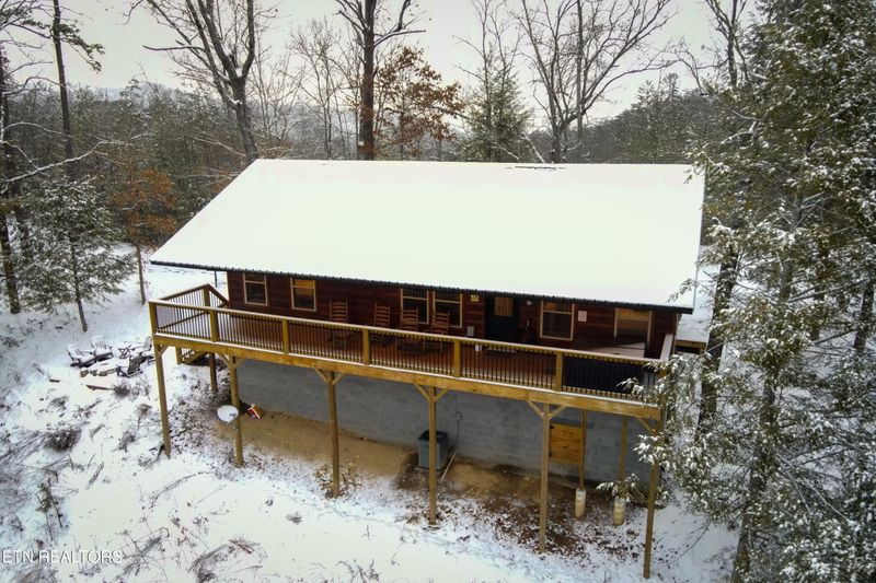 1975 Beech Mtn Ln, Sevierville, TN 37876