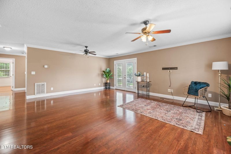 1977 Jeffrey Ln, Alcoa, TN 37701