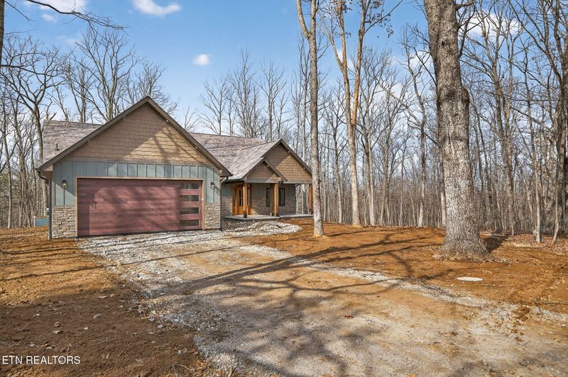 198 Albemarle Ln, Crossville, TN 38558