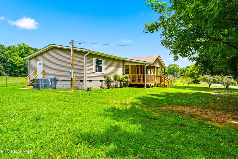 198 County Road 64, Riceville, TN 37370