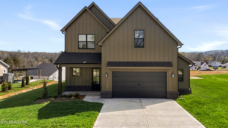 198 Limelight Ln, Lenoir City, TN 37772