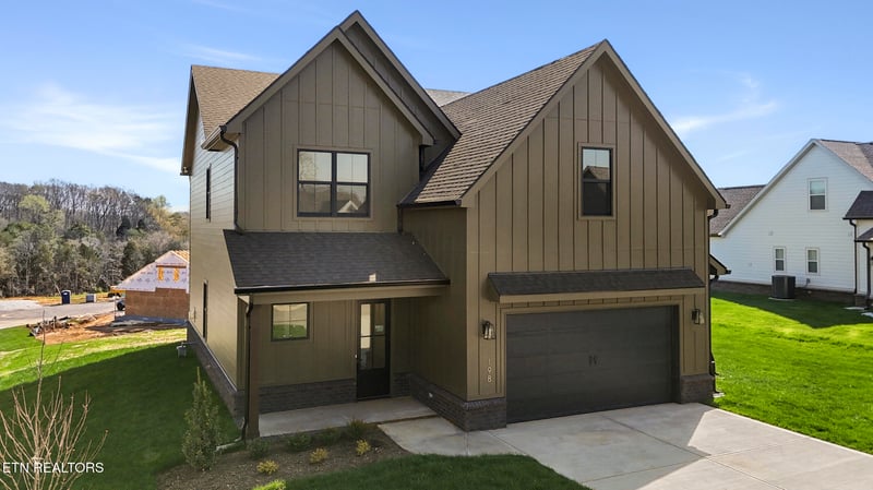198 Limelight Ln, Lenoir City, TN 37772