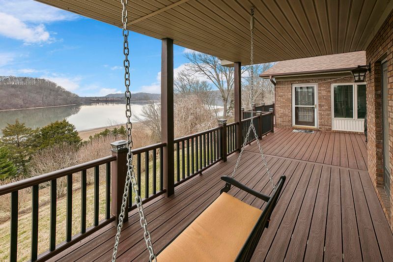 198 Marble Bluff Dr, Kingston, TN 37763