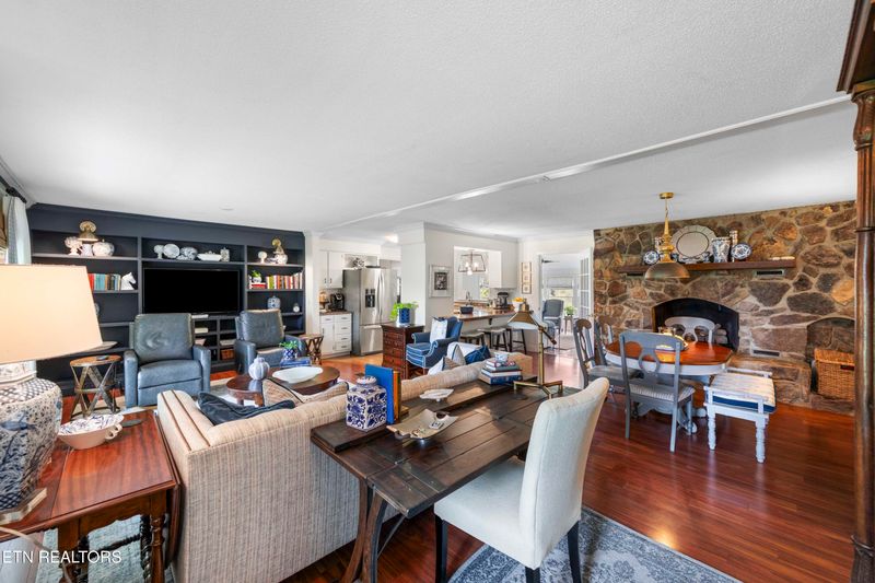 198 Red Cedar Rd, Lafollette, TN 37766