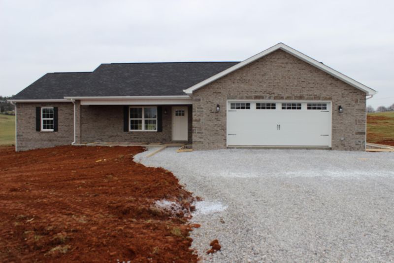 1985 Rays Gap Rd, Sevierville, TN 37876