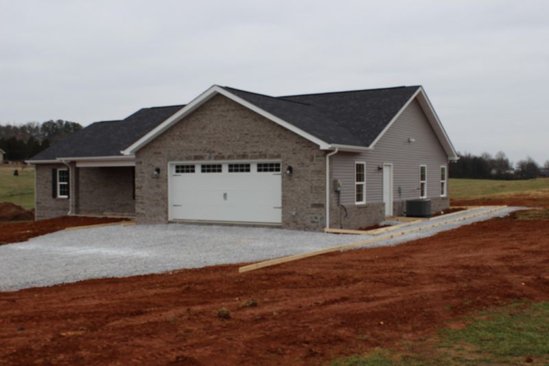 1985 Rays Gap Rd, Sevierville, TN 37876