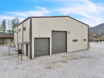 1988 Winona Rd, Huntsville, TN 37756