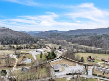 1988 Winona Rd, Huntsville, TN 37756
