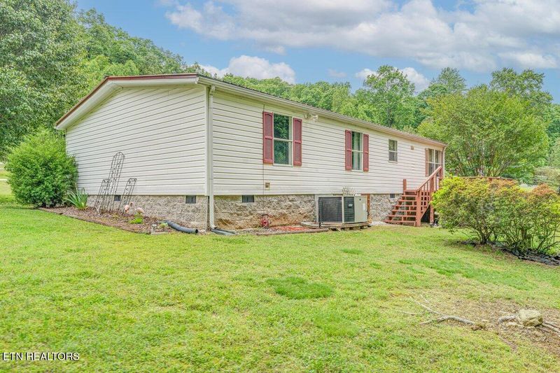 199 Allison Dr, Harriman, TN 37748