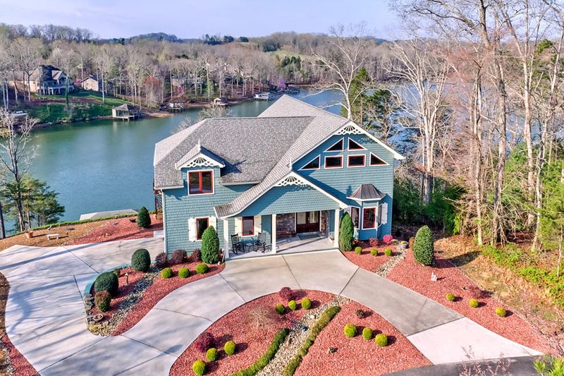 199 Amohi Way, Loudon, TN 37774