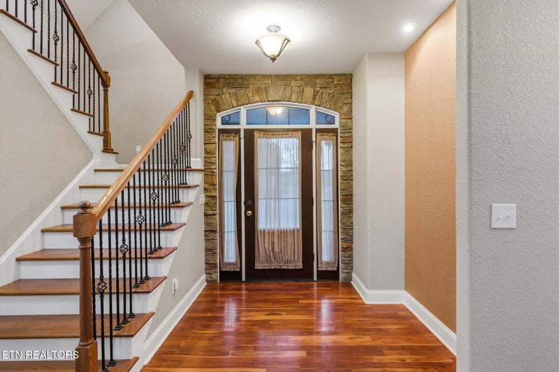 199 Kirk Cir, Madisonville, TN 37354
