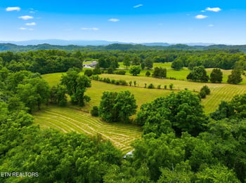 1992 Federal Rd, Madisonville, TN 37354