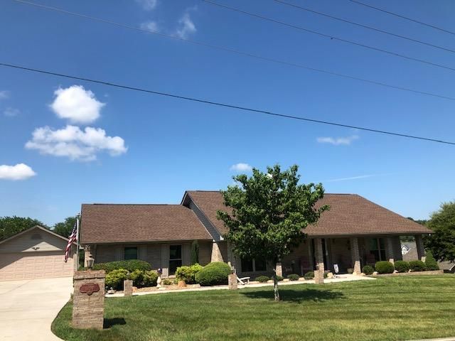 1994 Rays Gap Rd, Sevierville, TN 37876