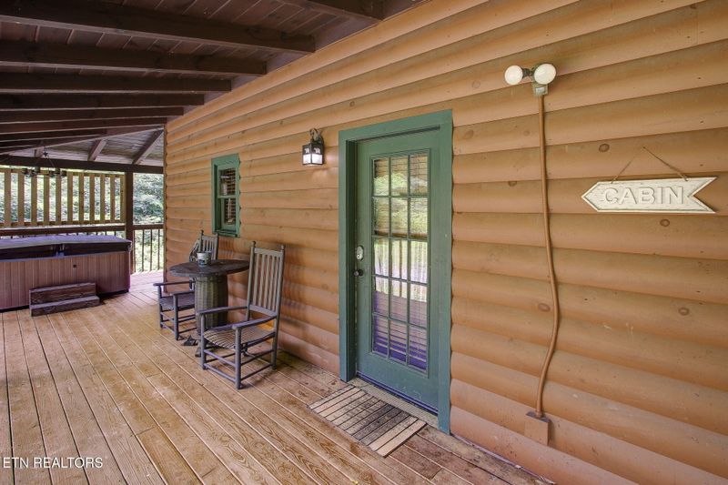 1999 E Mountain View Way, Sevierville, TN 37876