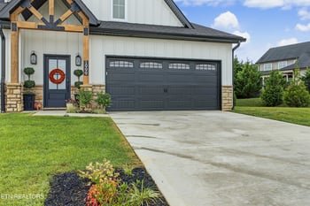 1999 Lovingwood Springs Tr, Maryville, TN 37803