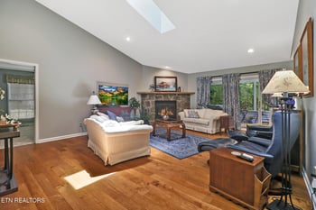 2 Altanglen Ln, Fairfield Glade, TN 38558
