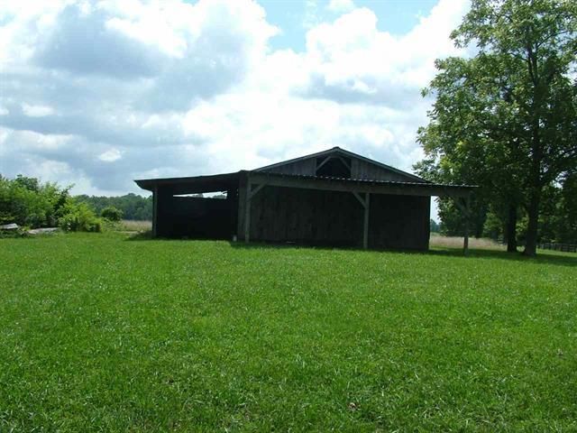 2 Happy Top Rd, Grandview, TN 37337