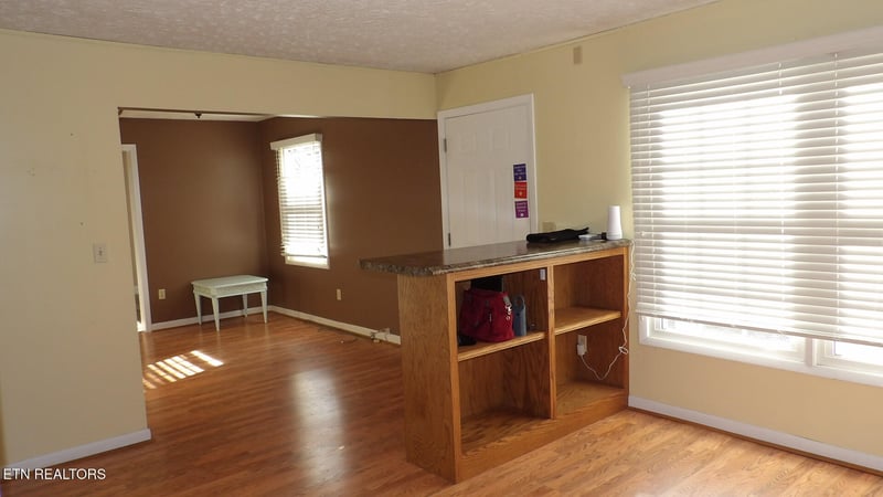 20 Penny Ln, Crossville, TN 38555