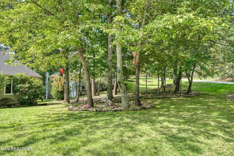 20 Victoria Way, Crossville, TN 38558