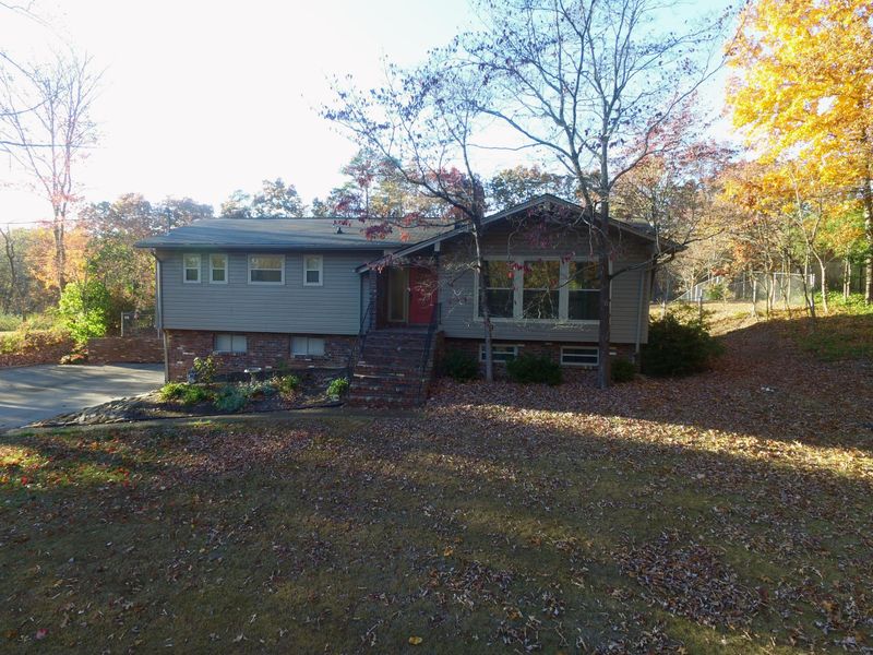 20 Windhaven Ln, Oak Ridge, TN 37830