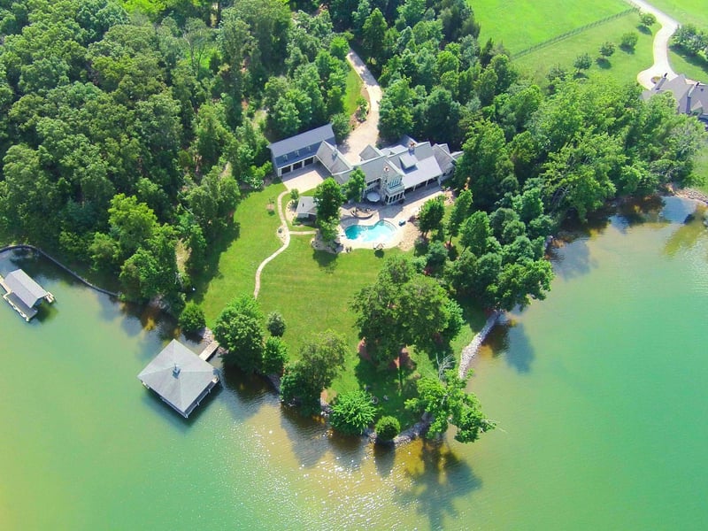 200 Beals Landing Ln, Lenoir City, TN 37772