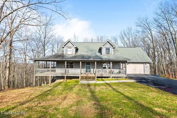 200 Brady Ln, Oneida, TN 37841