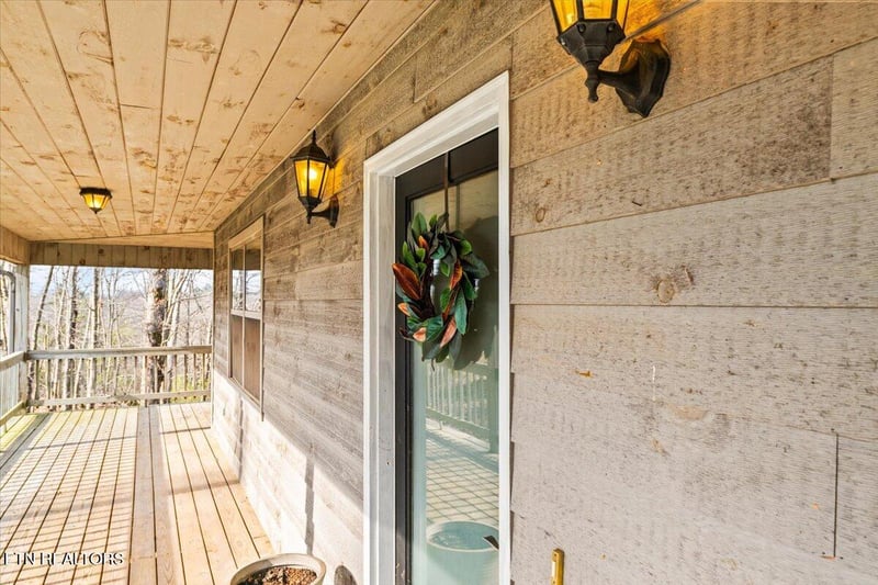 200 Brady Ln, Oneida, TN 37841