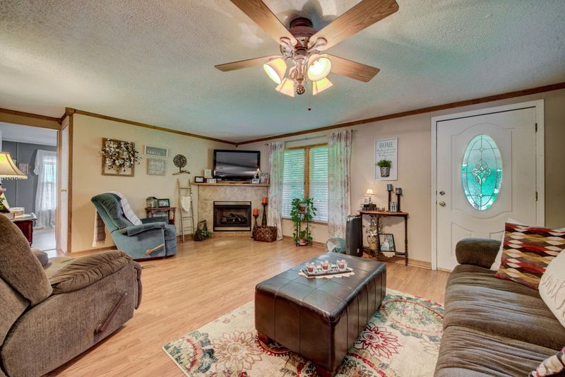 200 Cherry Ln, Caryville, TN 37714