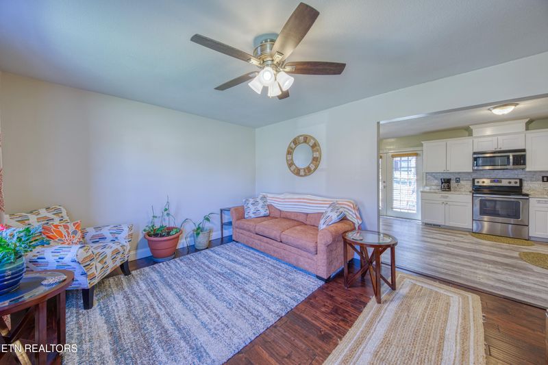 200 Cox Rd, Loudon, TN 37774