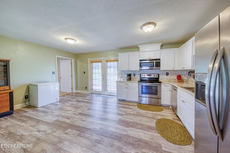 200 Cox Rd, Loudon, TN 37774