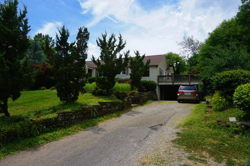 200 Crawford Rd, Knoxville, TN 37918