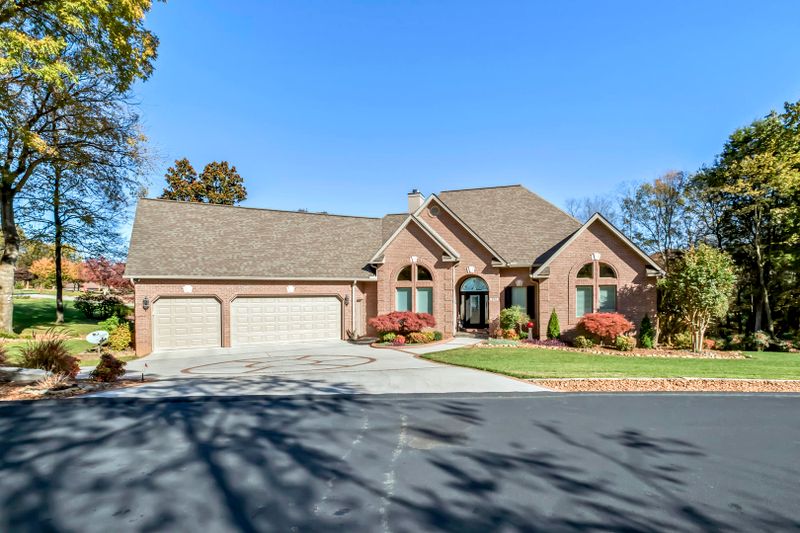 200 Elohi Way, Loudon, TN 37774