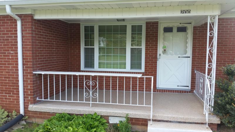 200 Hale Rd, Knoxville, TN 37917