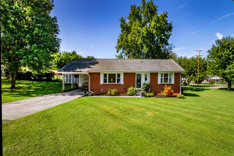 200 Harvey St, Maryville, TN 37804