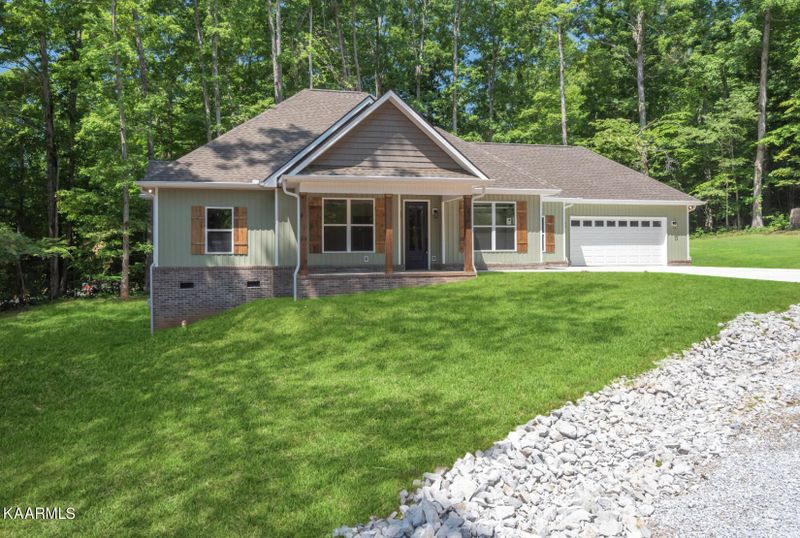 200 Inata Ln, Loudon, TN 37774