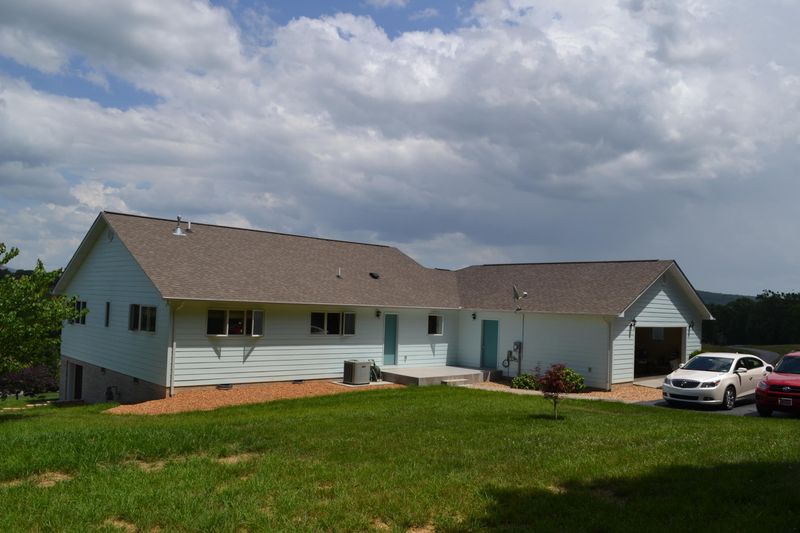 200 Keating Loop, Crossville, TN 38555