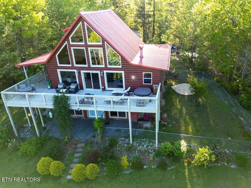 200 Lower Smithfield Rd, Tellico Plains, TN 37385
