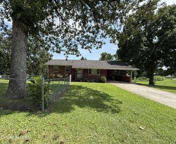 200 N Church Ave, Rockwood, TN 37854