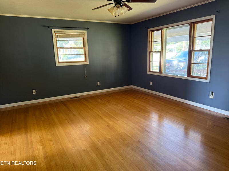200 N Church Ave, Rockwood, TN 37854