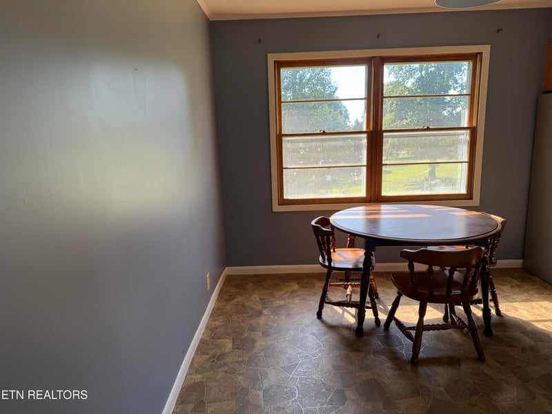 200 N Church Ave, Rockwood, TN 37854