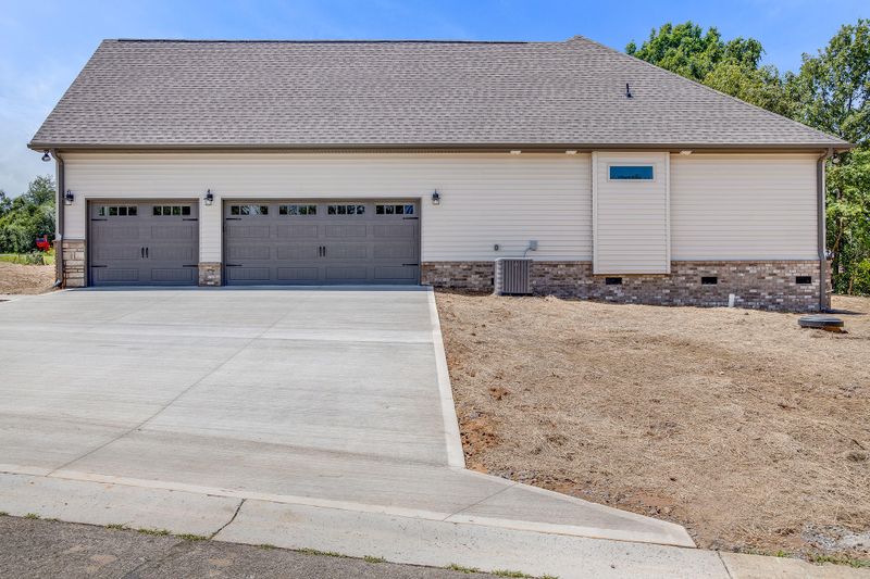 200 Ottawa Pl, Loudon, TN 37774