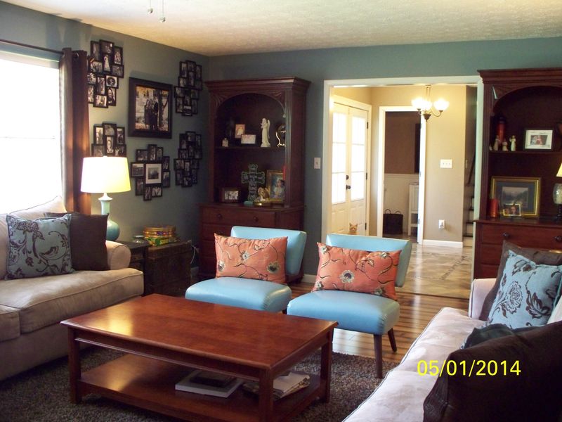200 Park Ln, Oliver Springs, TN 37840