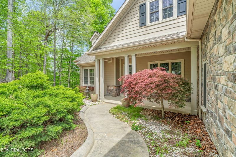 200 Stoney Rock Ln, Jacksboro, TN 37757