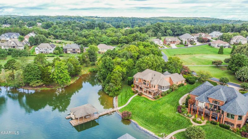 200 Tuscorora Ln, Loudon, TN 37774