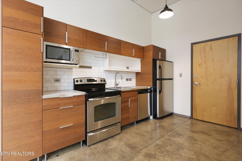 200 W Jackson Ave #202, Knoxville, TN 37902