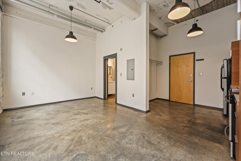 200 W Jackson Ave #203, Knoxville, TN 37902