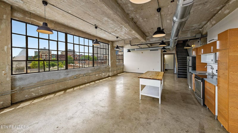 200 W Jackson Ave #606, Knoxville, TN 37902